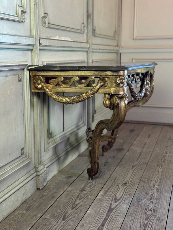 Console transition en bois sculpté et doré, France, XVIIIe siècle