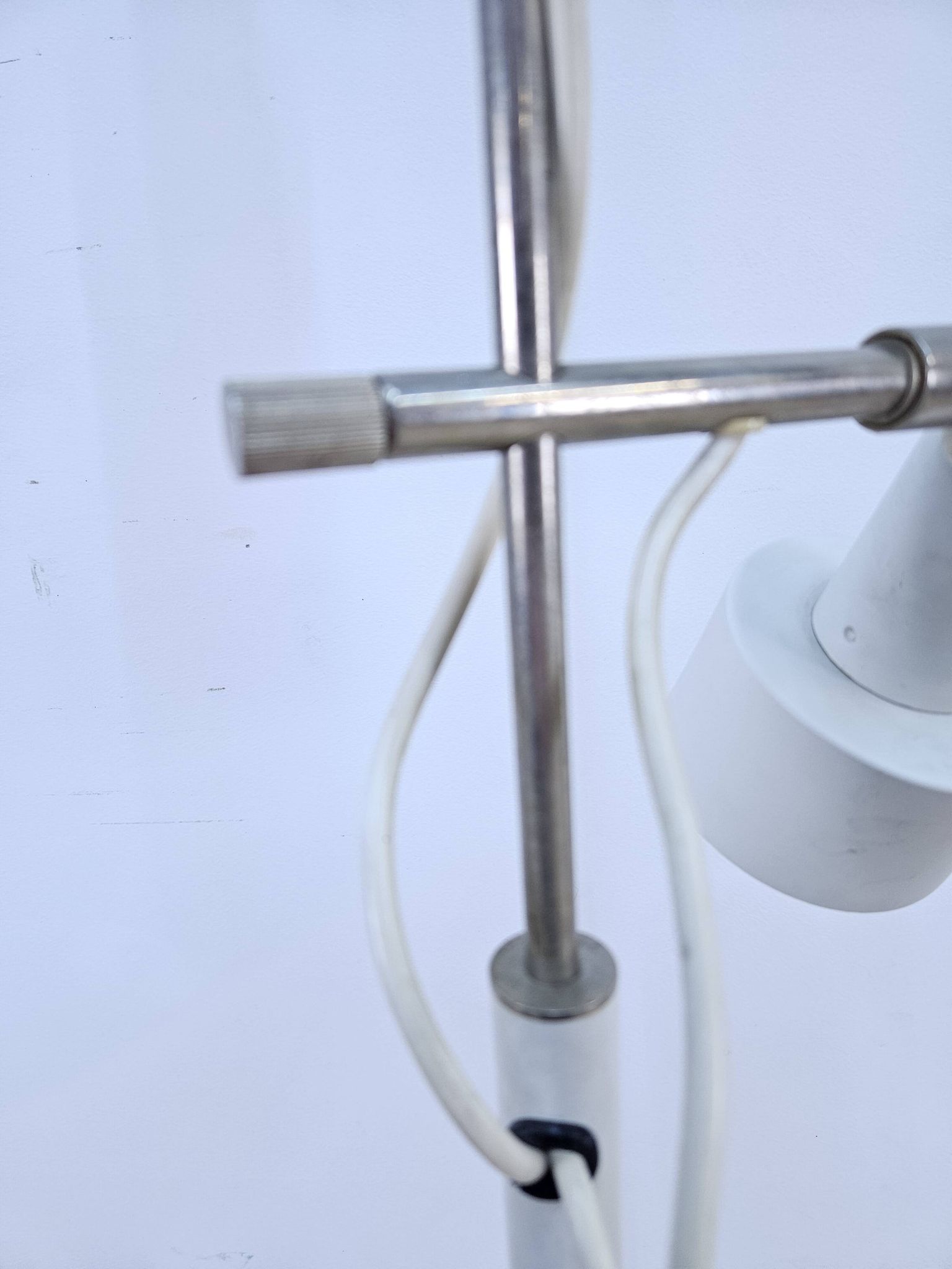 Lampe de sol blanche, Allemagne, années 1960.