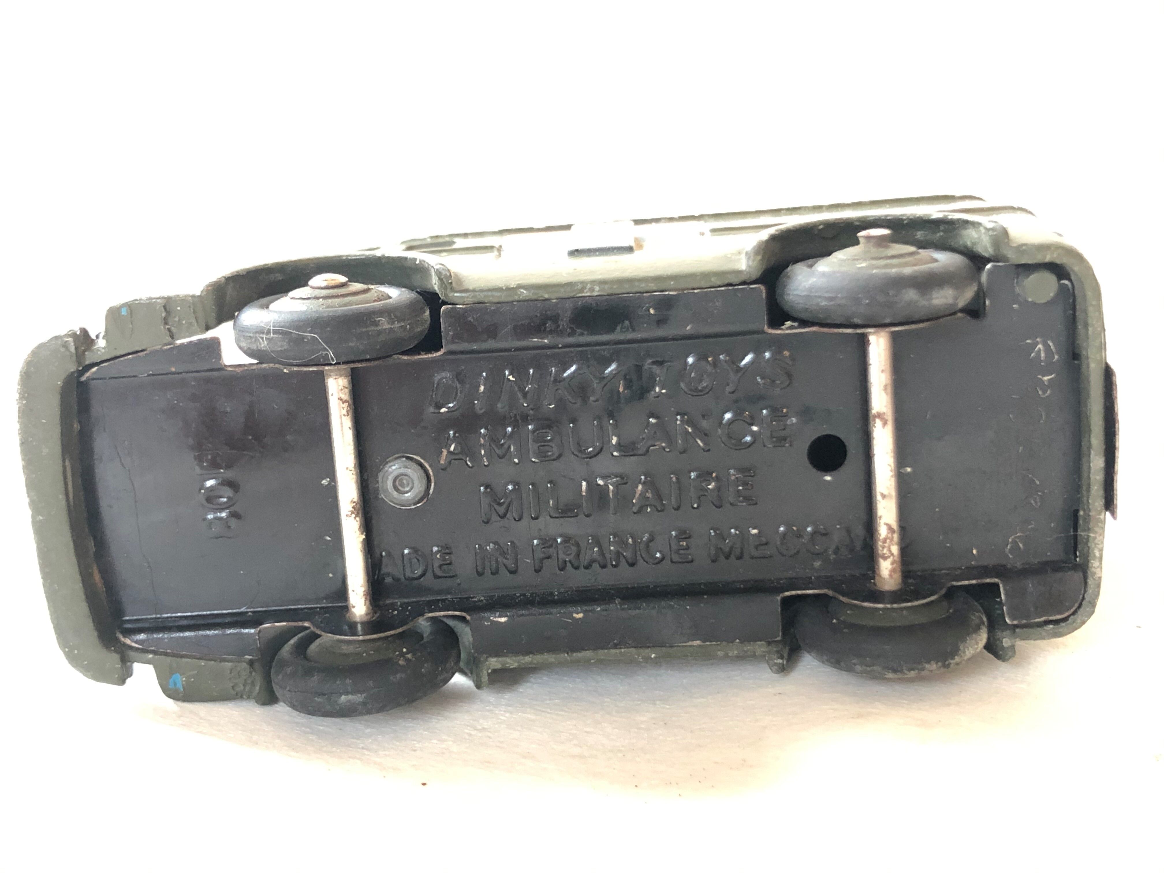 Military Ambulance - Dinky Toys 1950