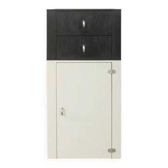 1980s chest of drawers with clear contrast design