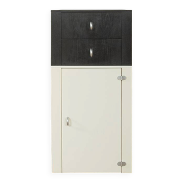 1980s chest of drawers with clear contrast design