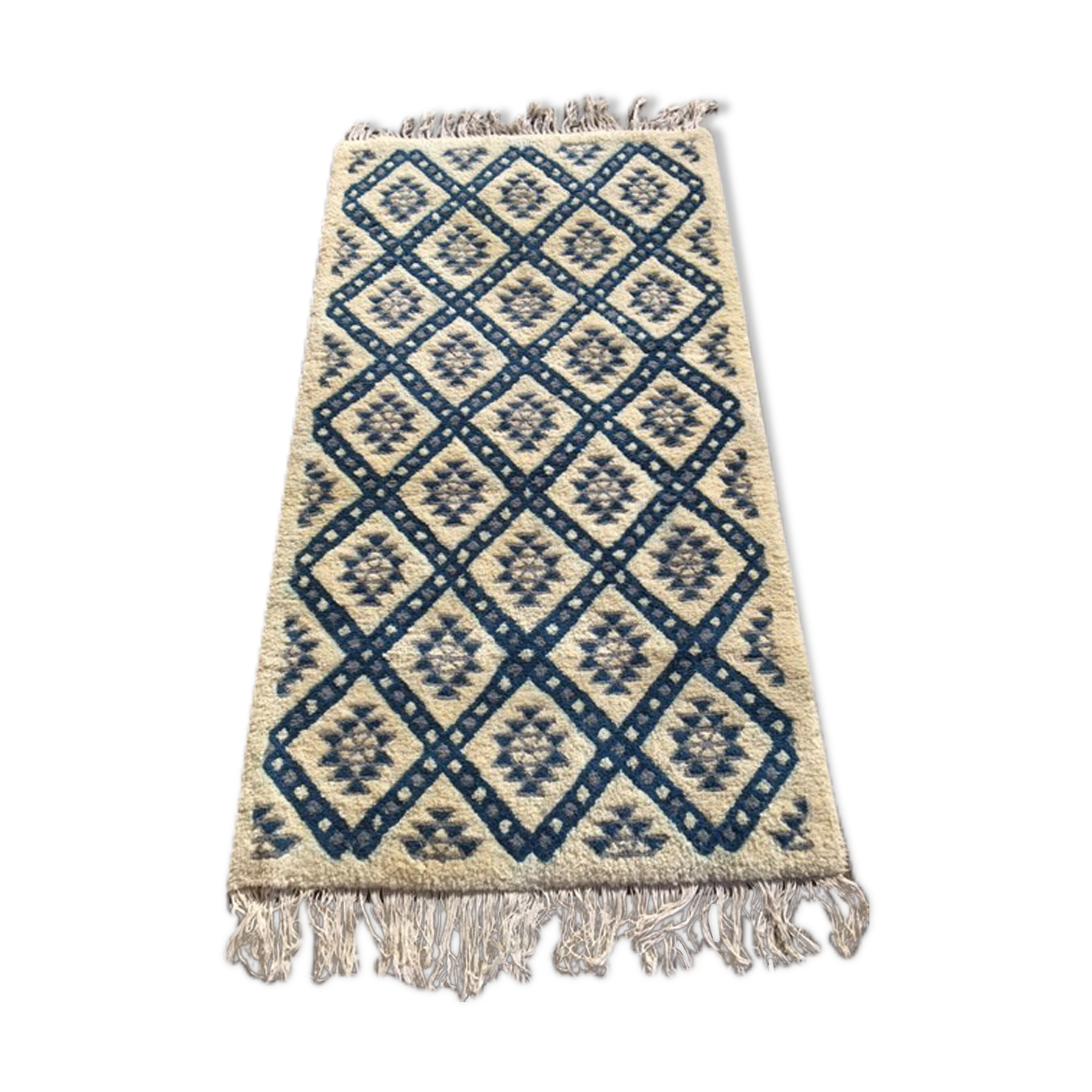 Tunisian berber carpet 148 x 84