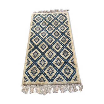 Tunisian berber carpet 148 x 84