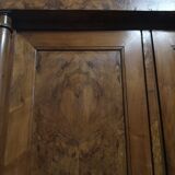 Armoire à placage de loupe