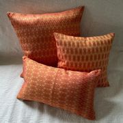 Coussin Kachin orange brillant 30x50 cm