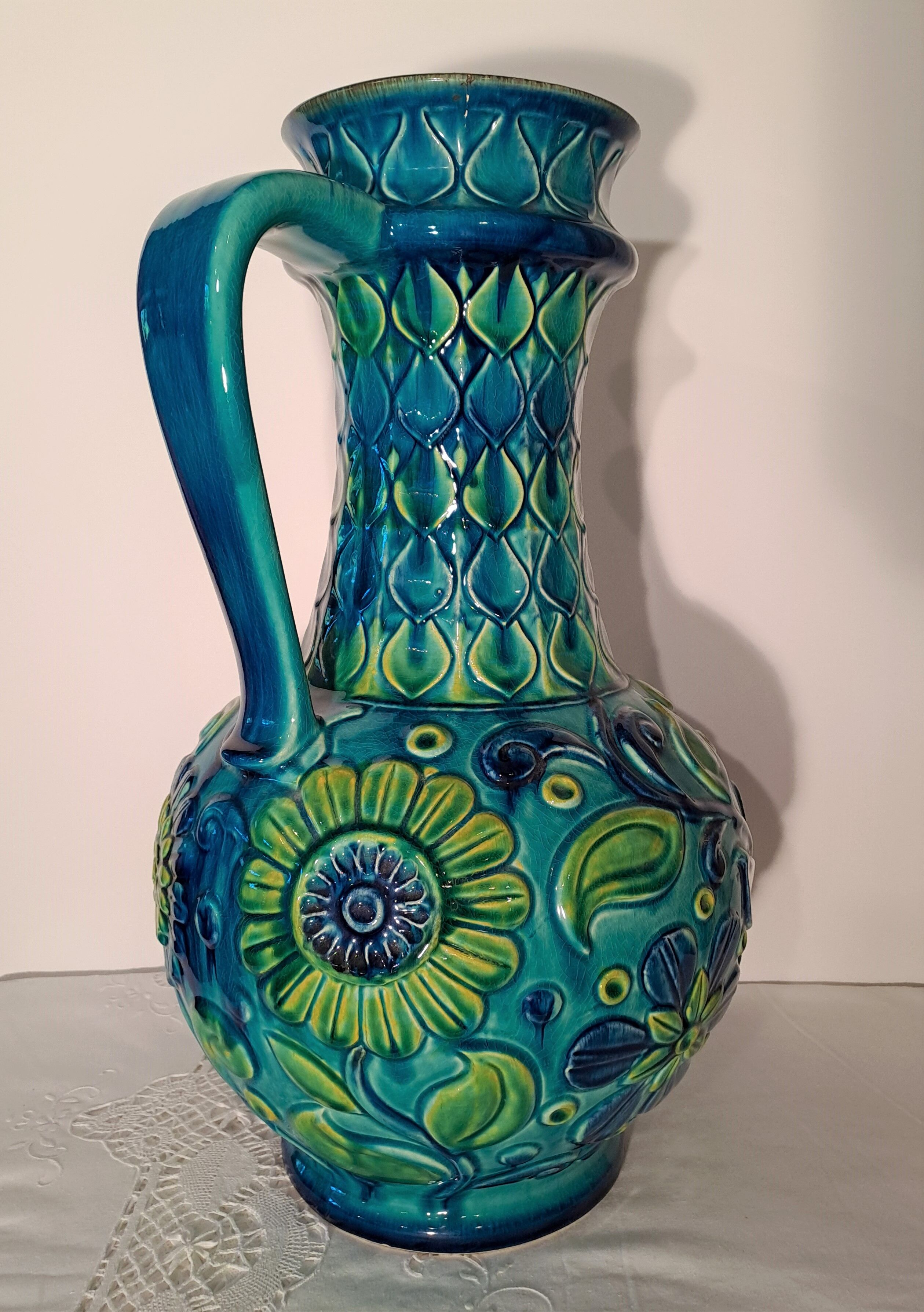 Large vase with Bay Keramik cove