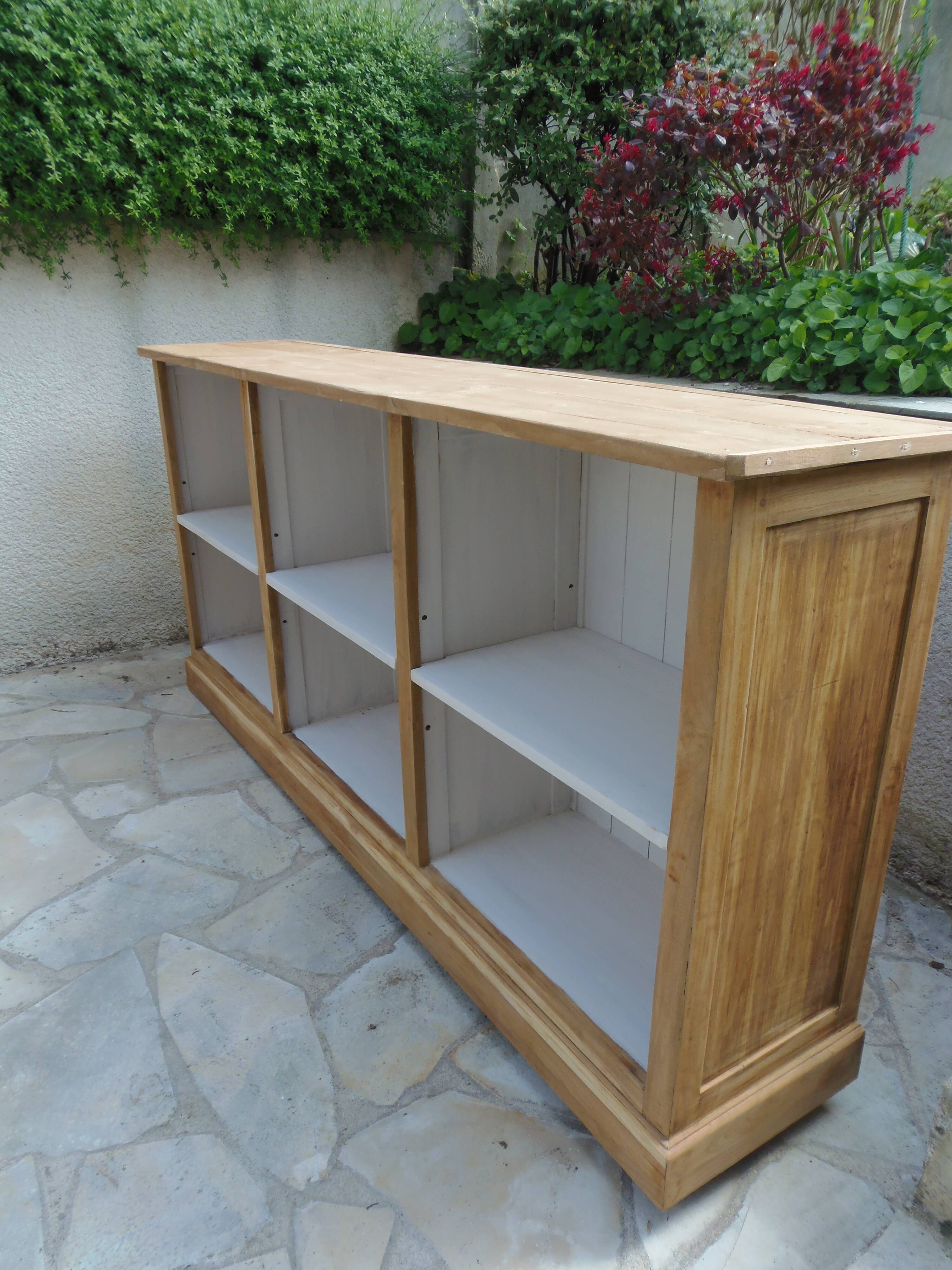 Raw wood craft furniture, pearl gray interior.