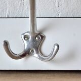 Vintage wall coat rack in white Formica - quadruple hook