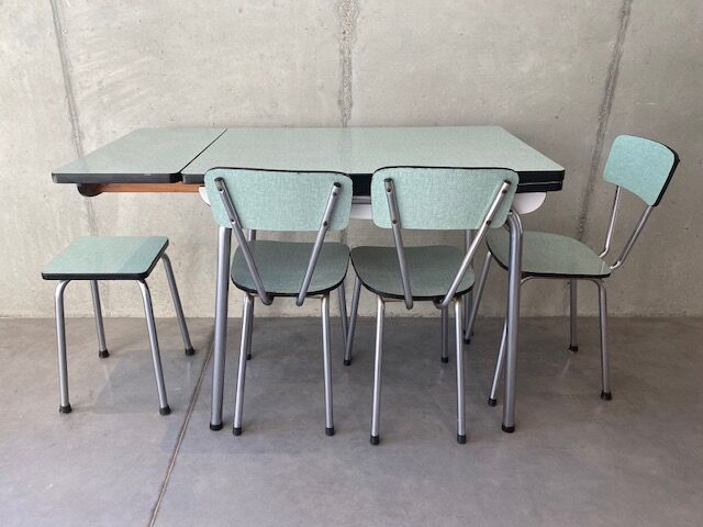 Table formica extensions 150 cm with 4 seats