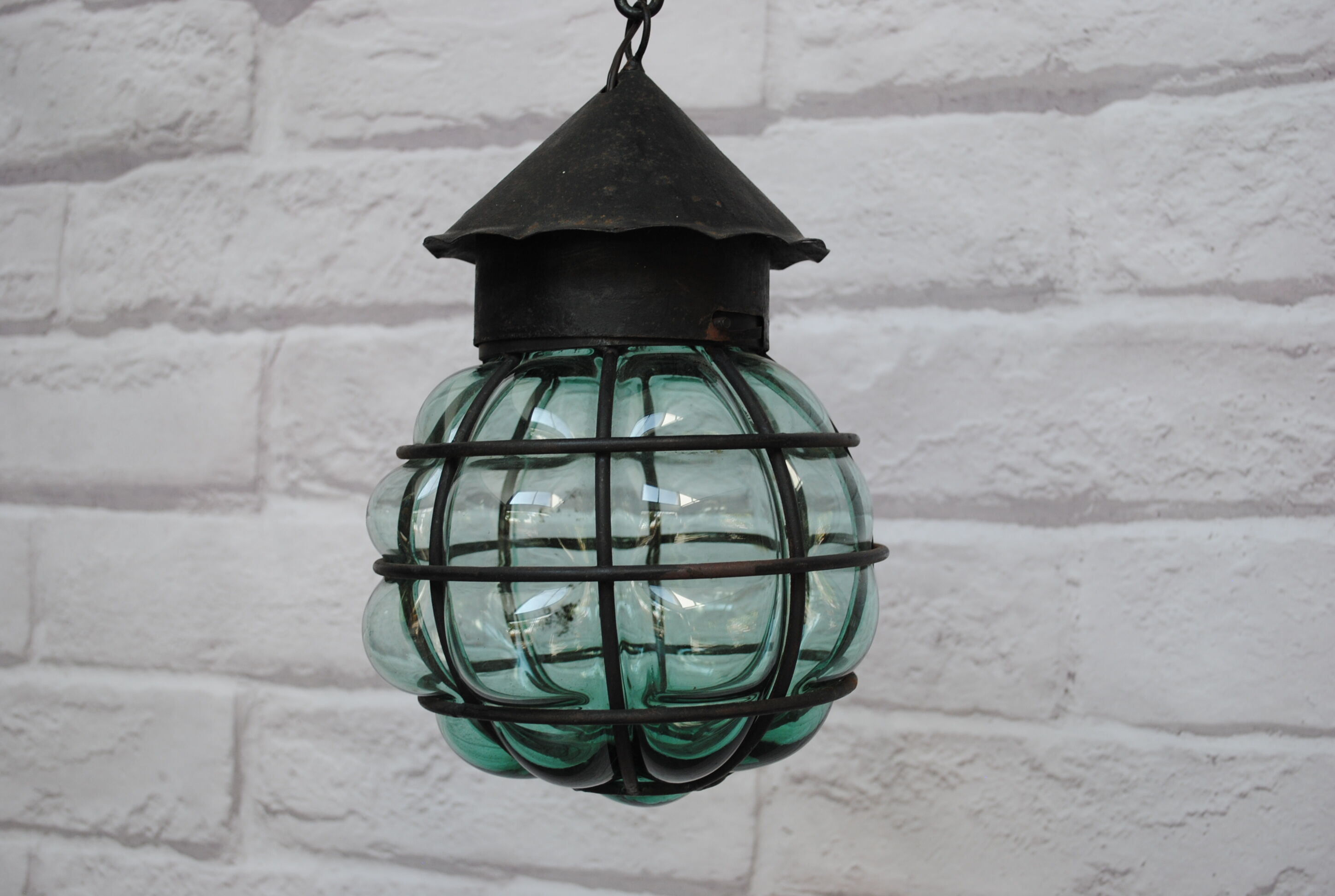 Blown glass suspension