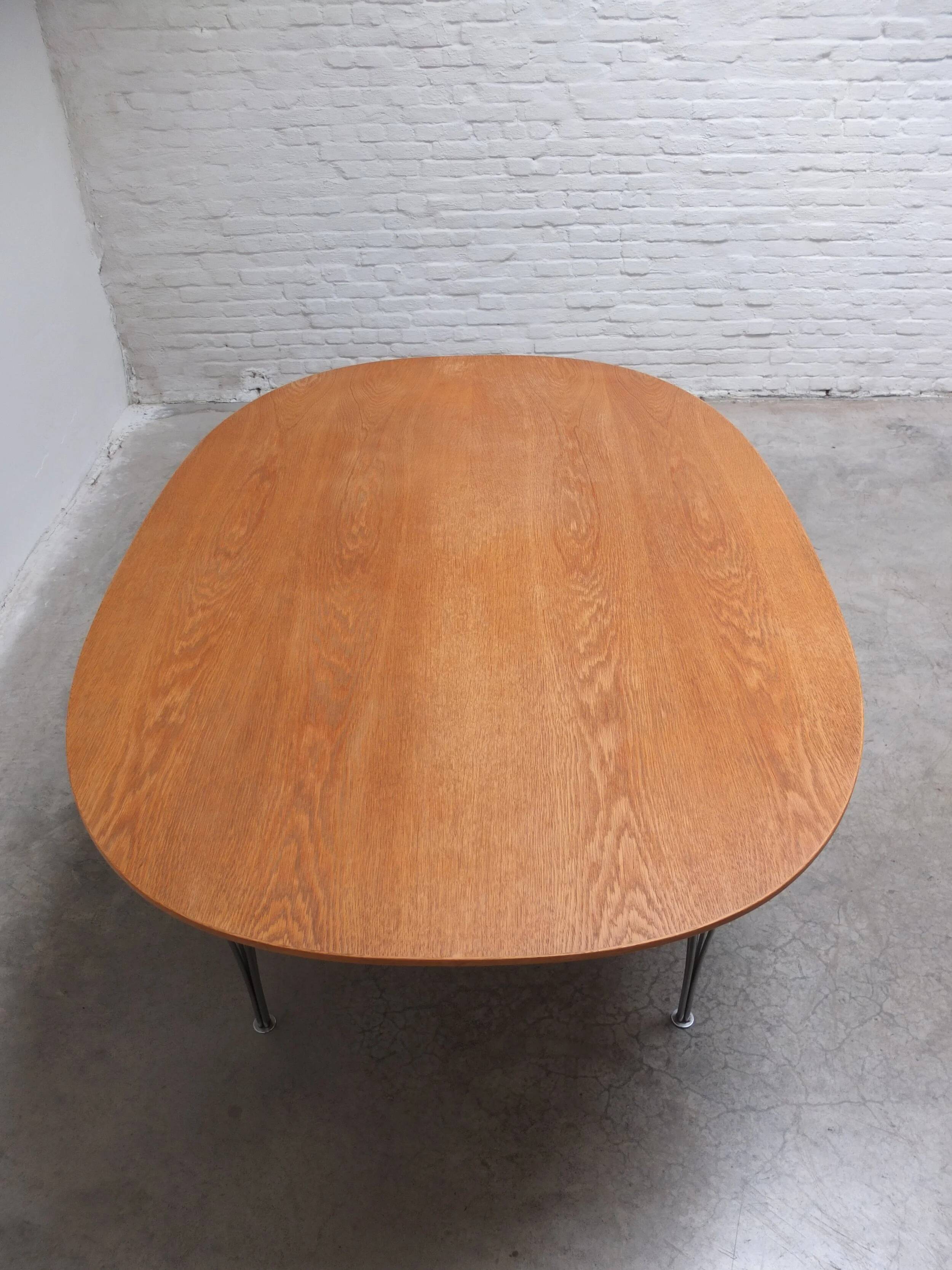 ‘Super-Elliptical’ table in oak by Piet Hein & Bruno Mathsson for Fritz Hansen, 1968