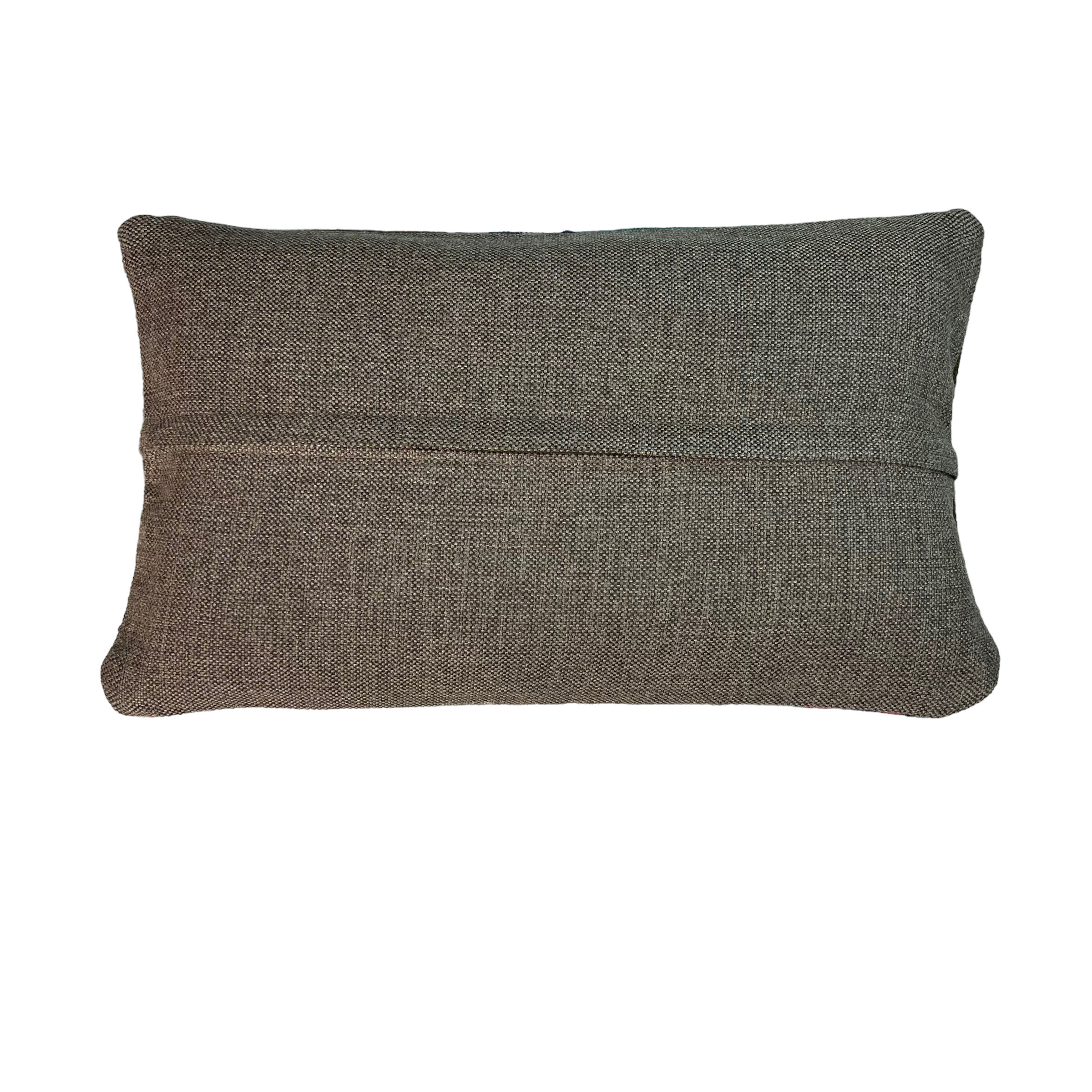 Vintage turkish kilim cushion cover 30x50cm