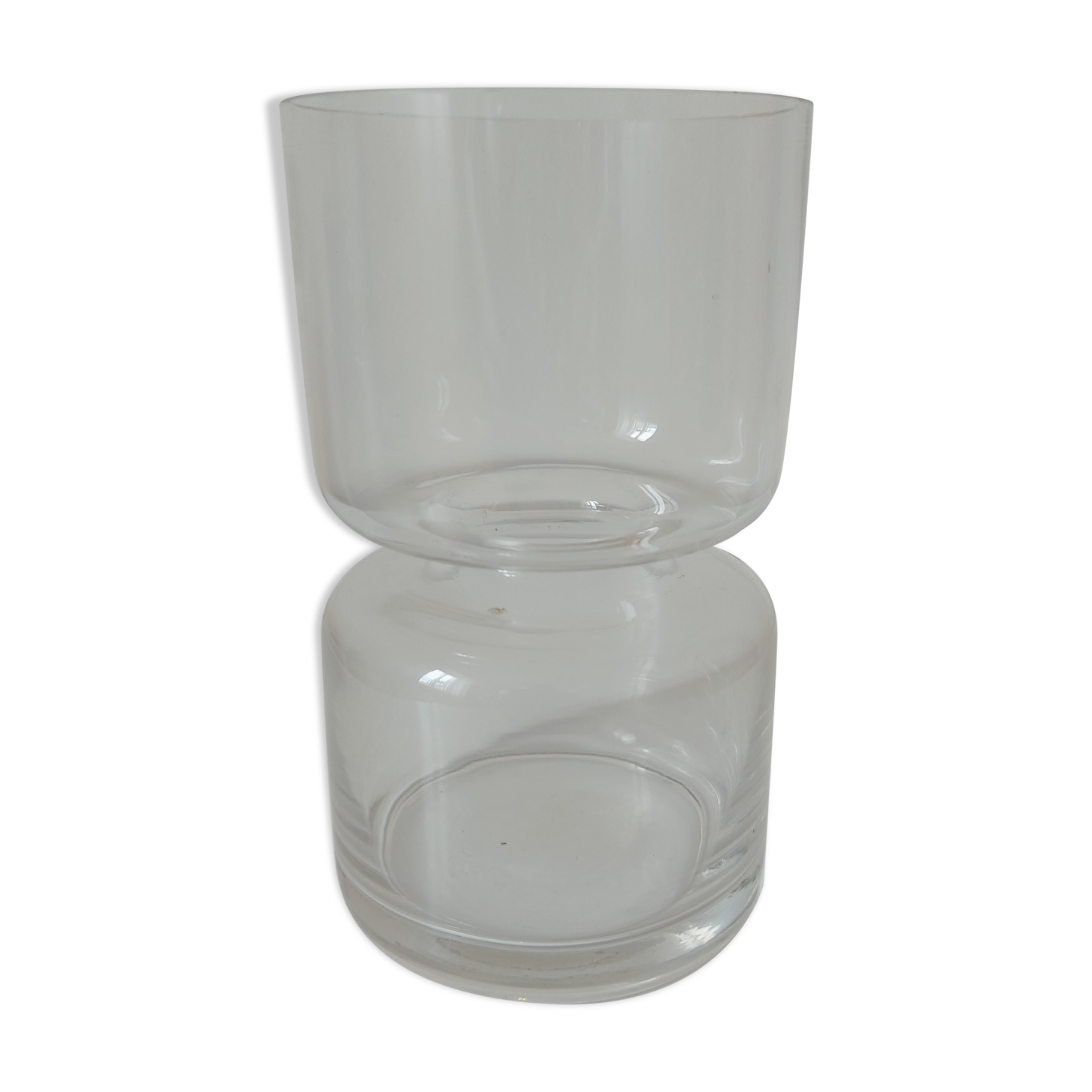 Diabolo vase for avocado