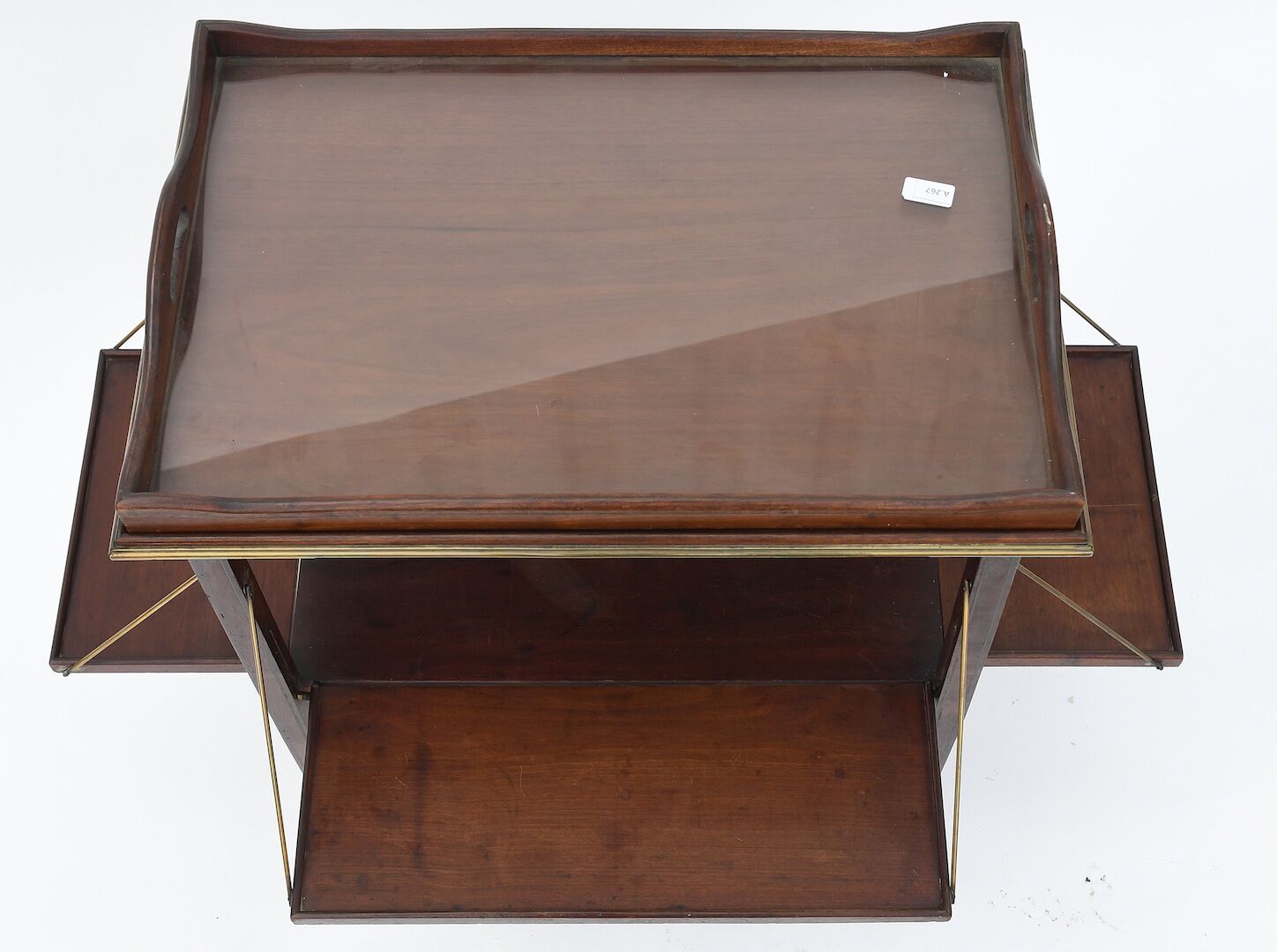 English-style tea table