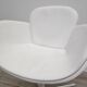 Chaise en simili cuir blanc