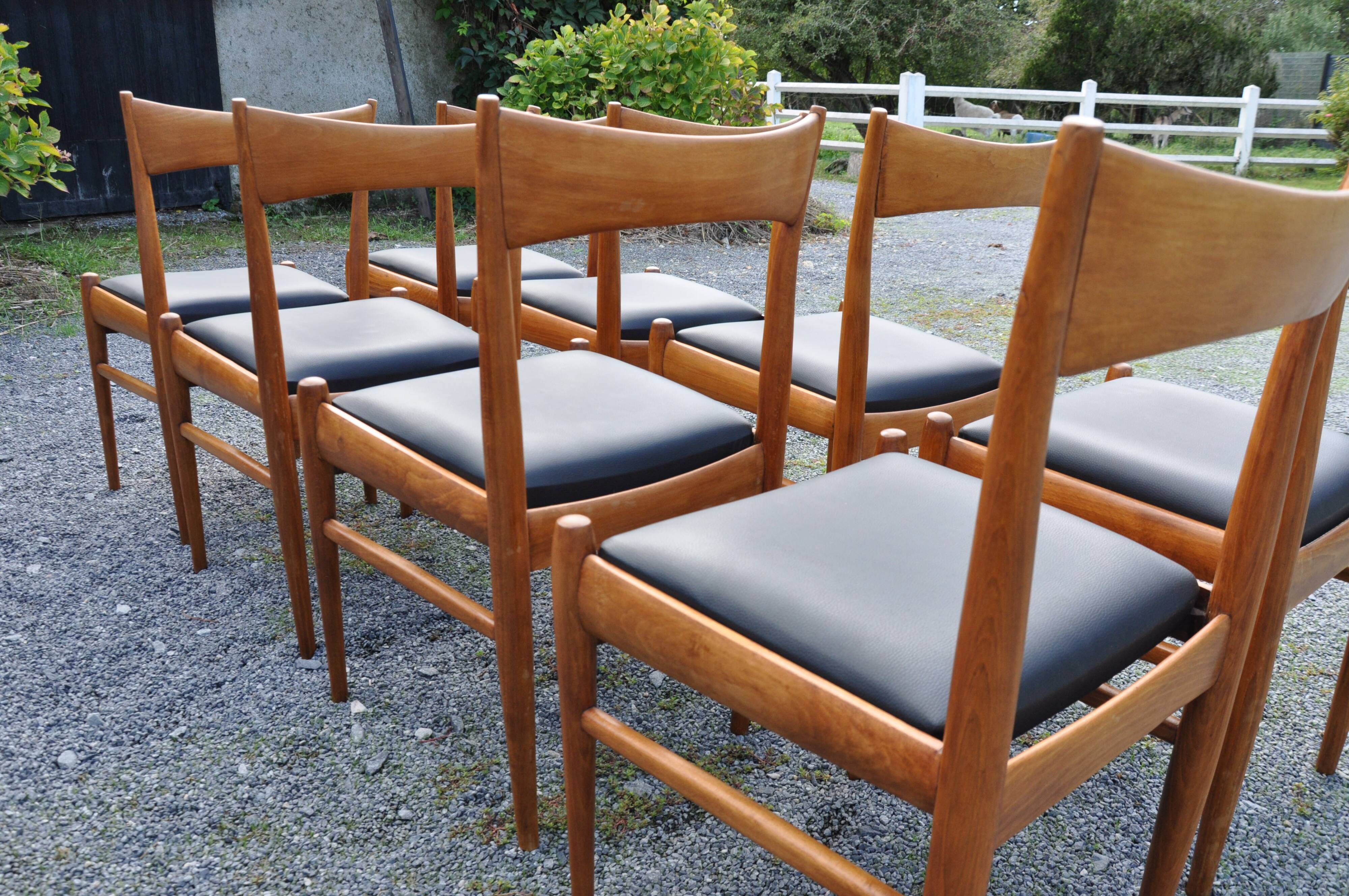 8 Scandinavian-style chairs