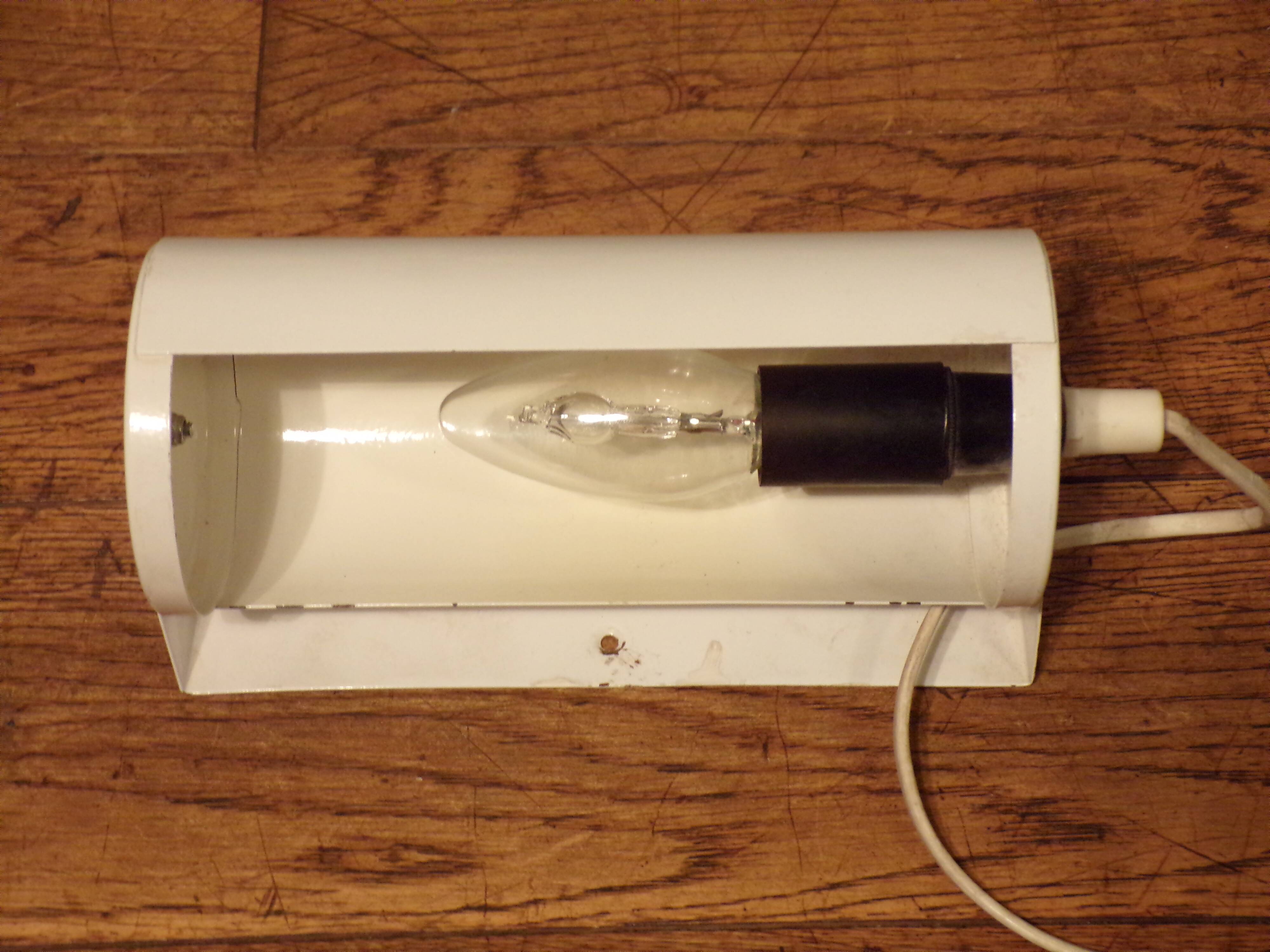 V413 Ikea white wall lamp