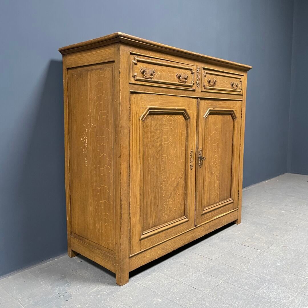 Armoire française peinte