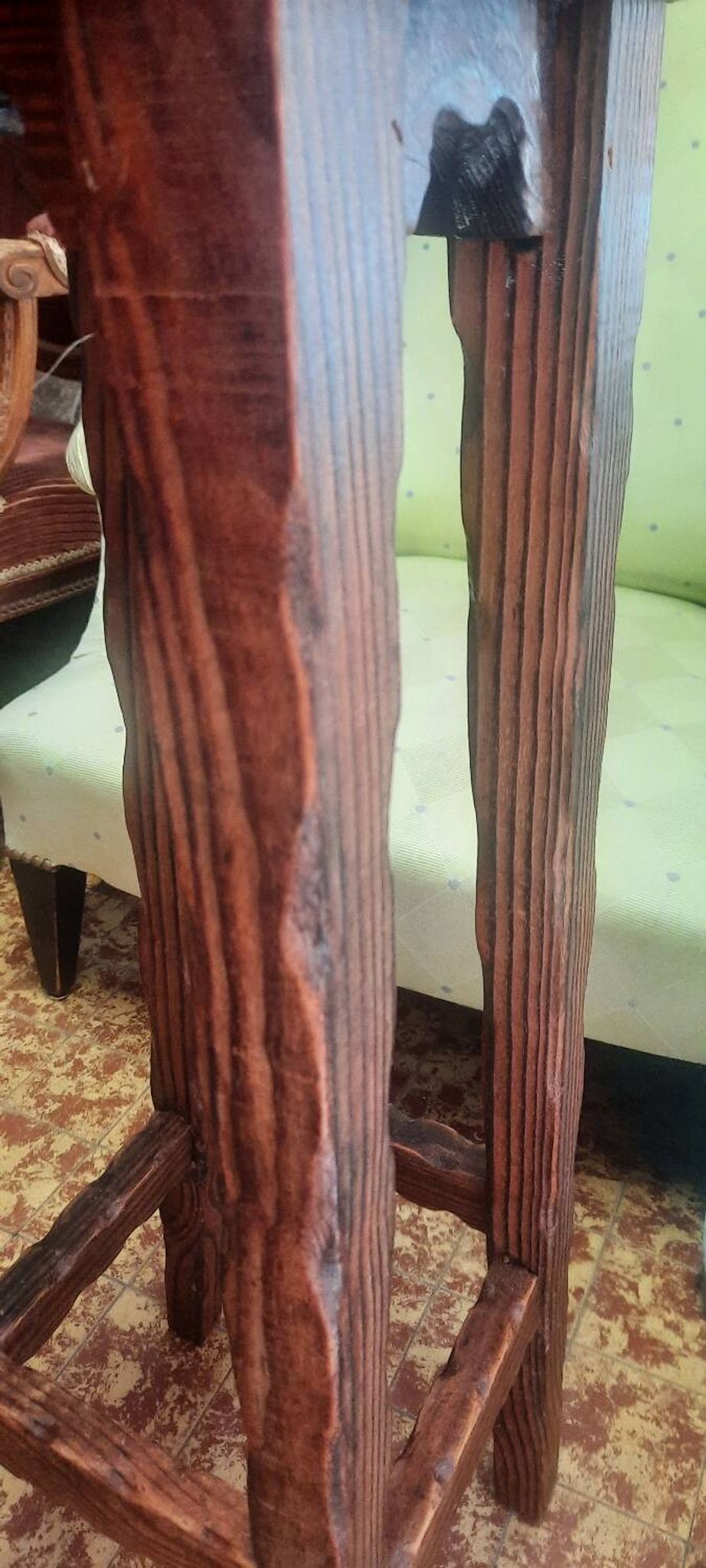 Tabouret de bar style brutaliste