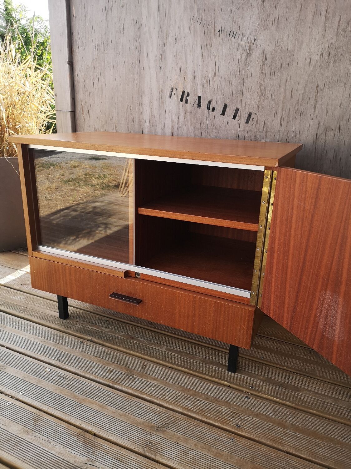 Side furniture