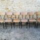 Chaises d'écoliers vintage