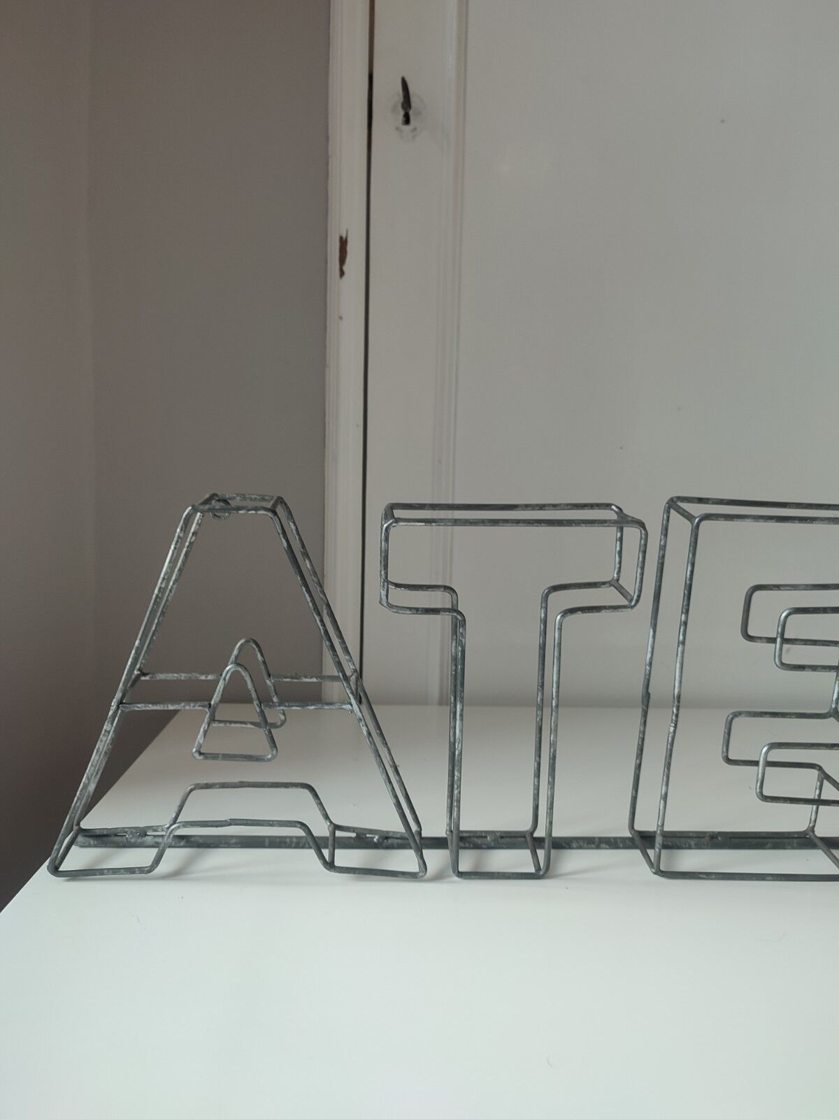 Zinc workshop sign