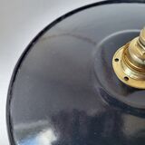 Suspension in black enamelled sheet metal