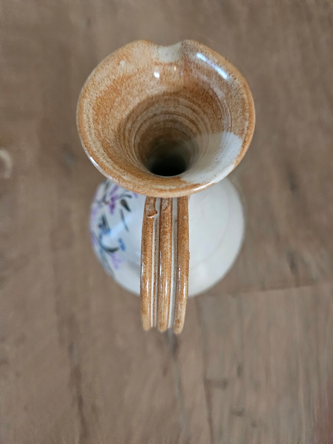 Carafe or jug in stoneware with hand-painted floral motifs