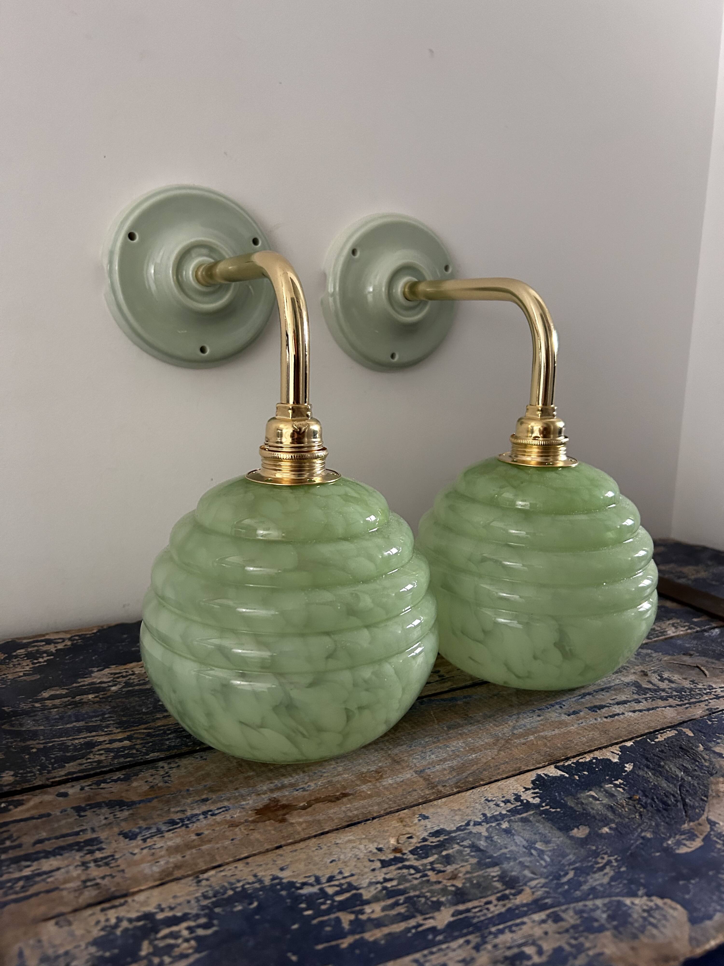 Paire d’appliques Art déco vert pastel