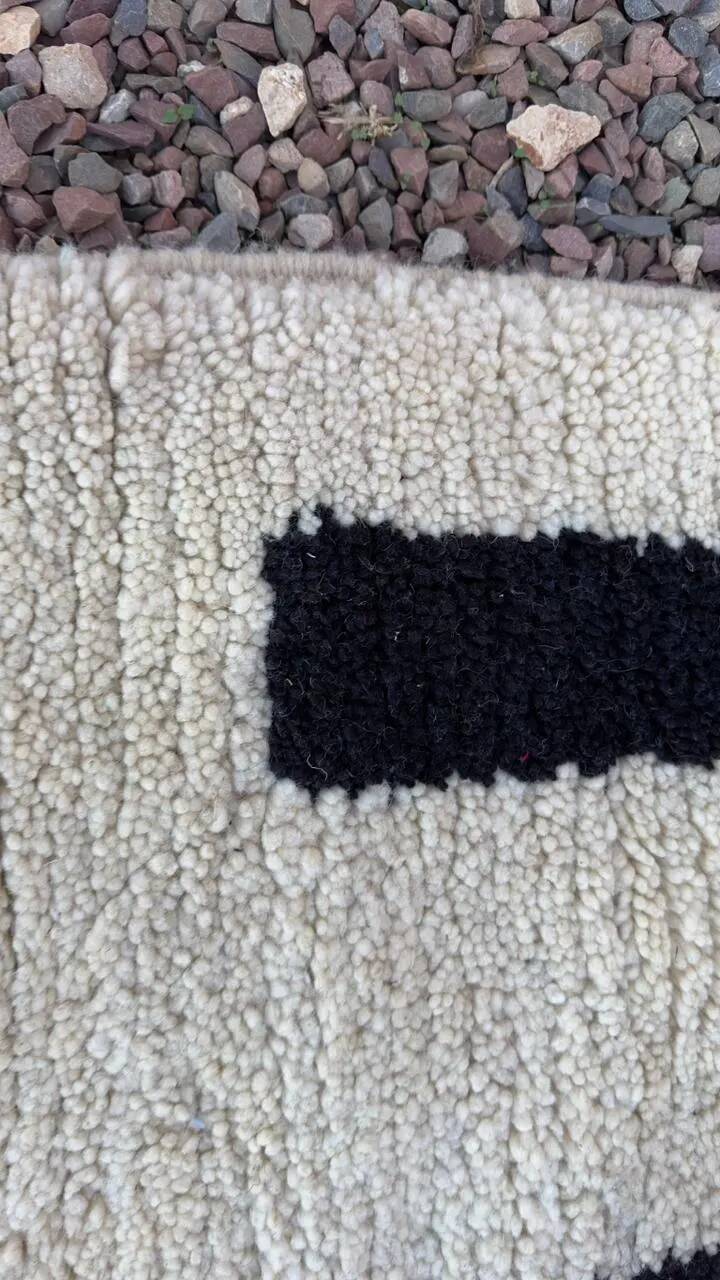 Handmade pure wool Moroccan rug 3x2 m