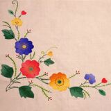 Square embroidered cotton case and 4 towels