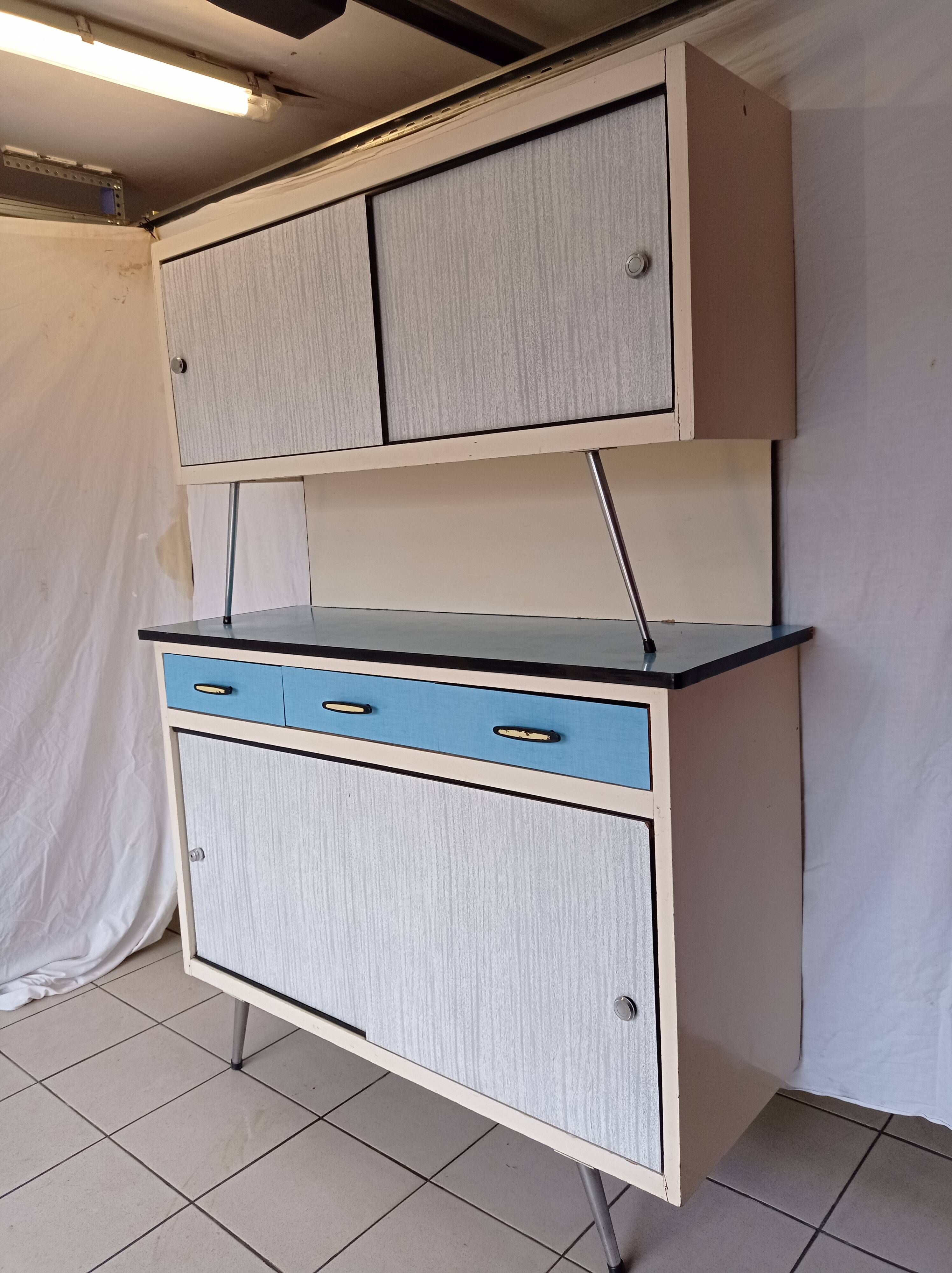 Formica buffet