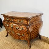 Commode tombeau style Louis XV