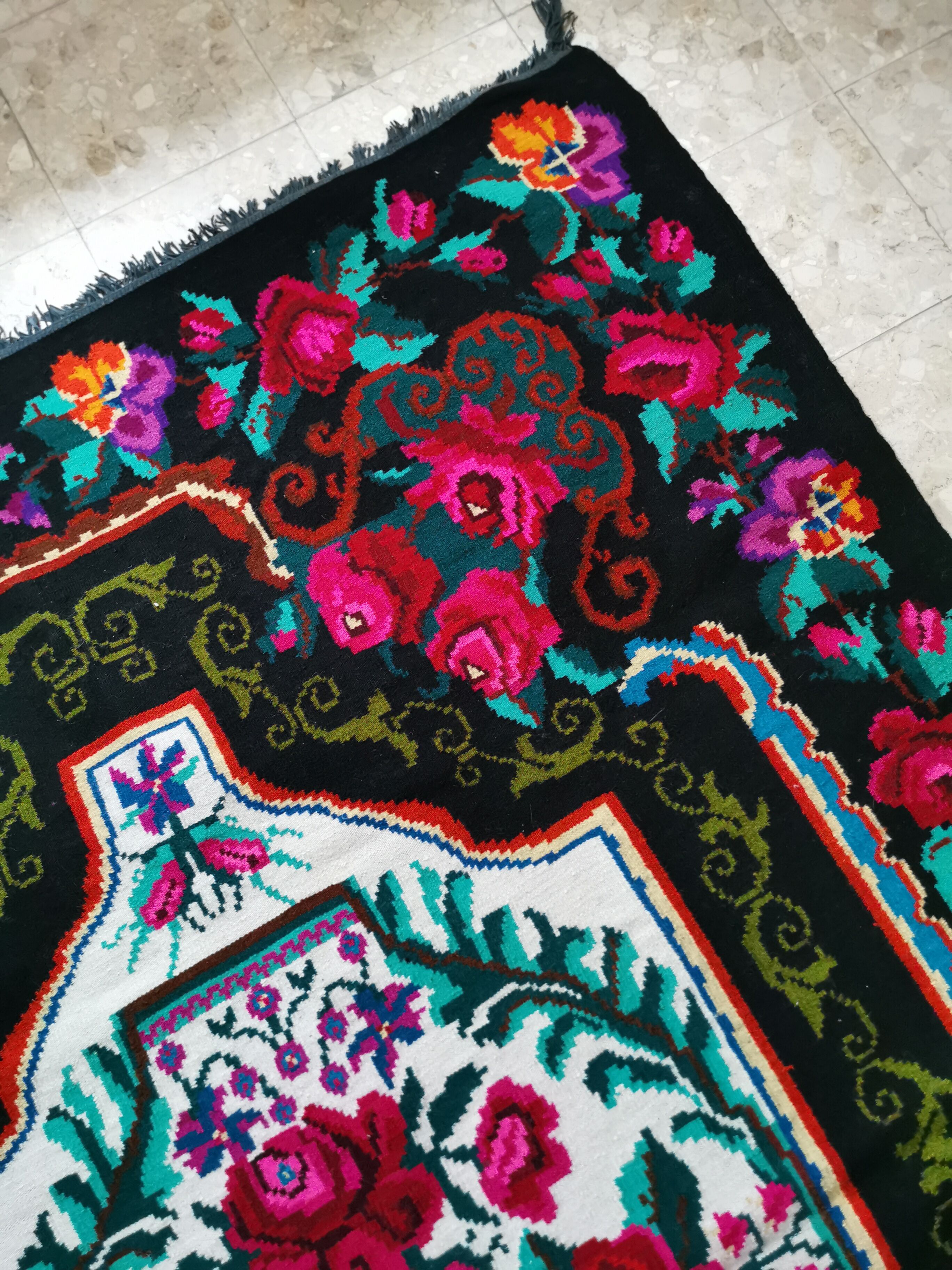 Moldovan kilim carpet