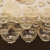 Ensemble de 17 coupelles élégantes lisérés dorés