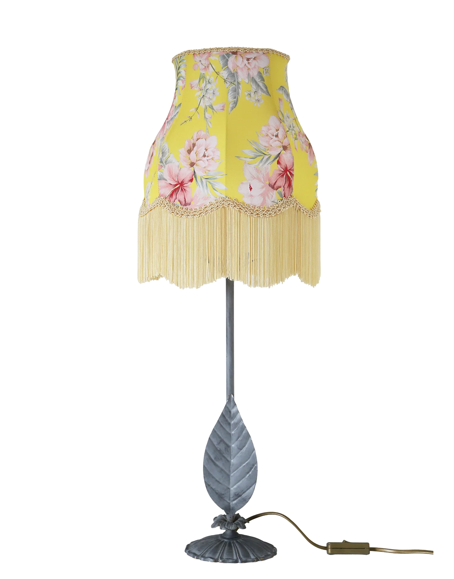 Table lamp – Vintage base and fringed floral shade