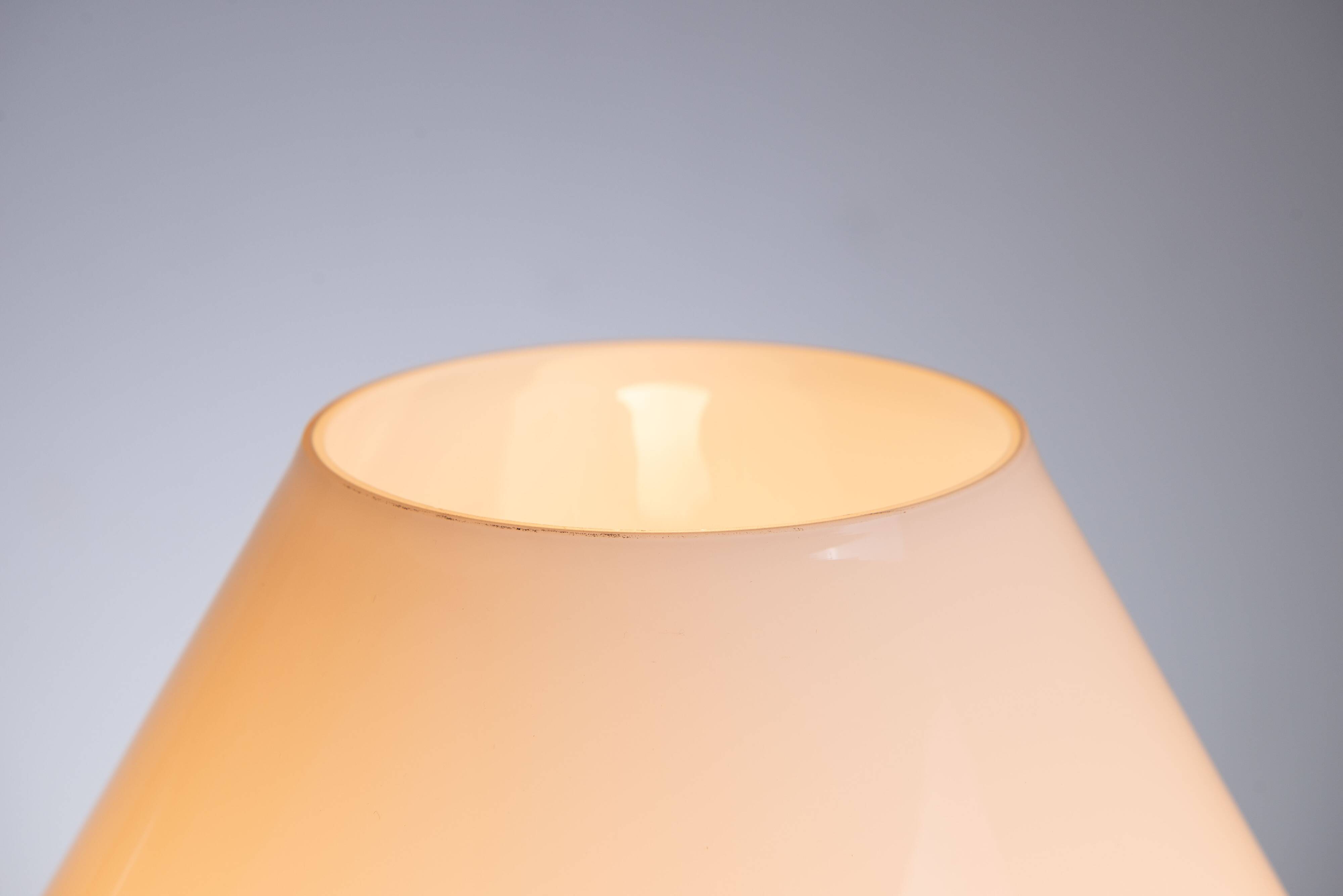 Large ‘‘Rosalinda’’ Murano glass mushroom table lamp, 1970s, Italy