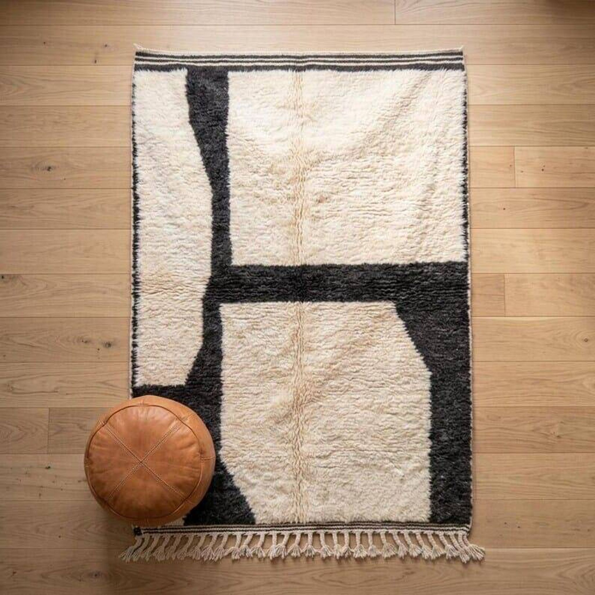 Custom traditional natural wool rug size 150/250 cm