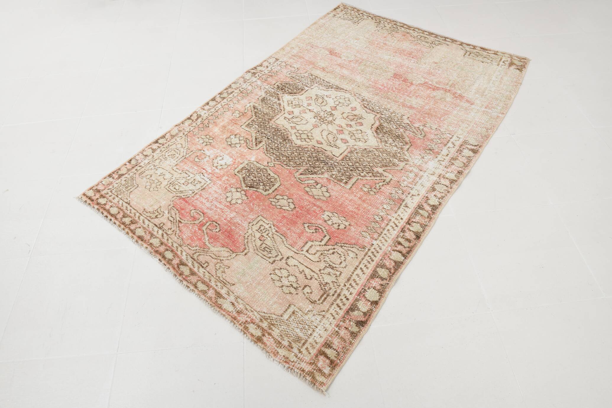 Pale Red & Brown Vintage Rug, 124x197Cm