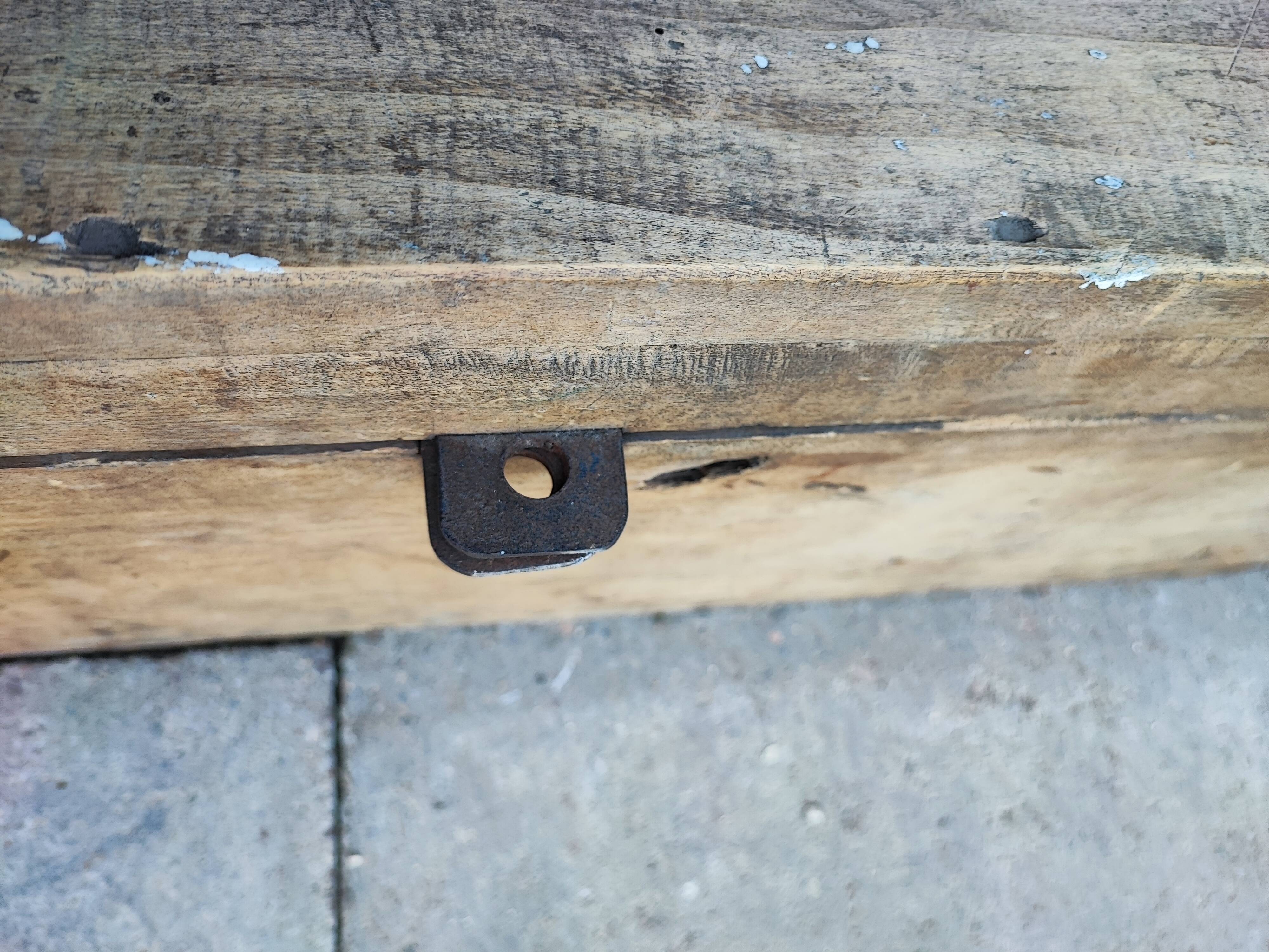 Trunk chest in raw wood