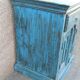 Meuble d'appoint en bois ancien bleu
