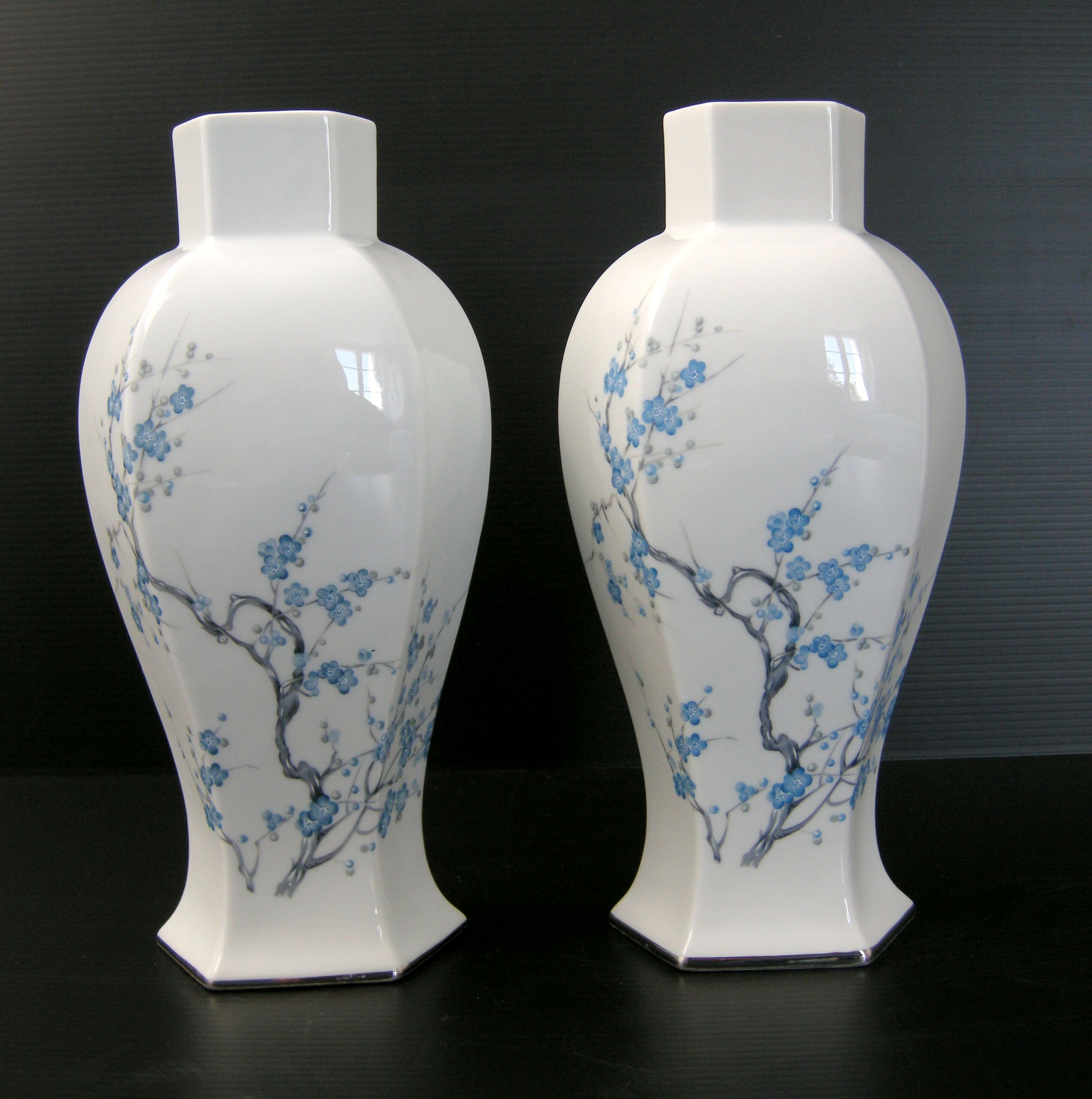 Paire de vases vintage 1960 porcelaine de Limoges