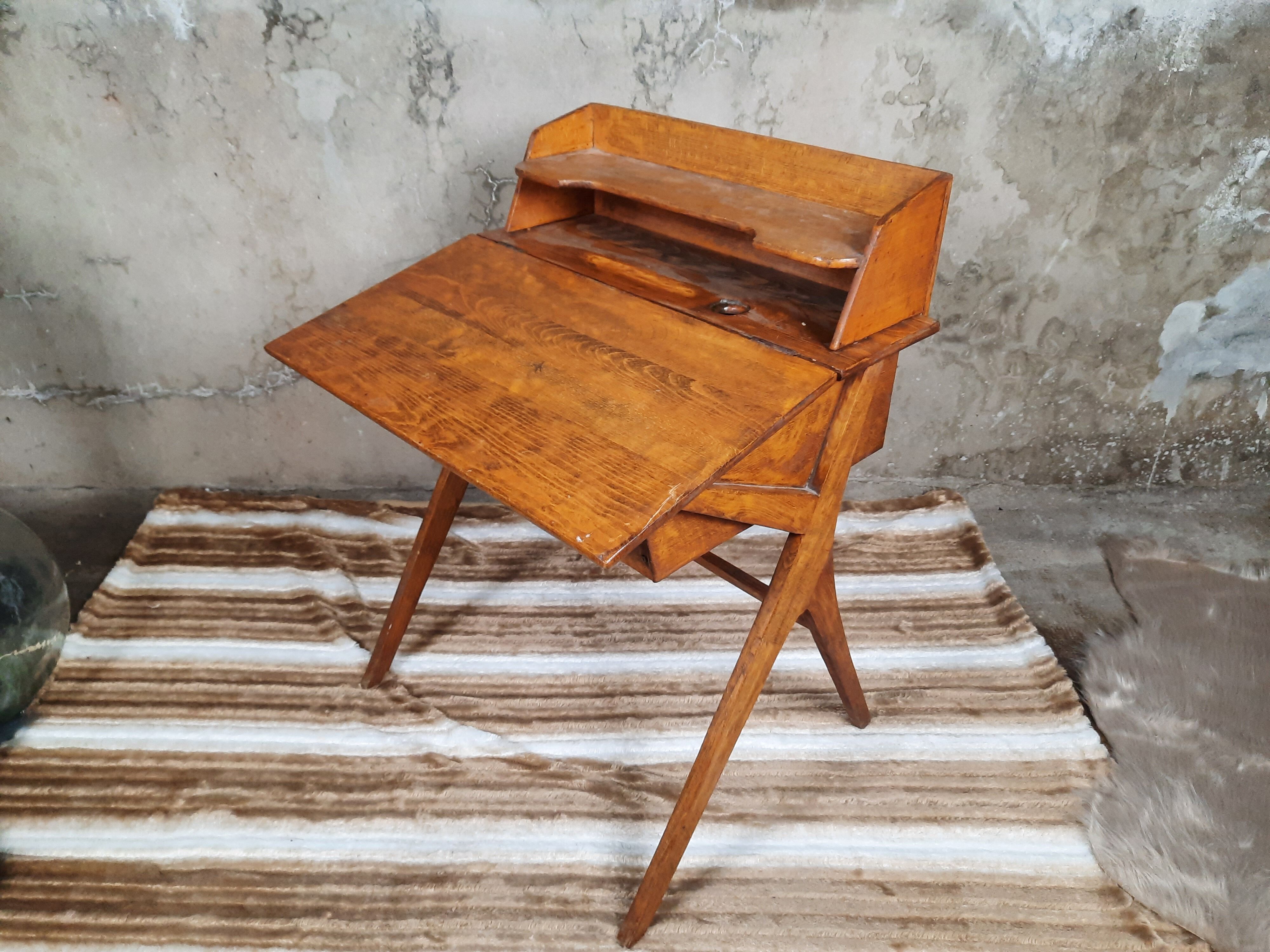 Scandinavian children's desk with its chair