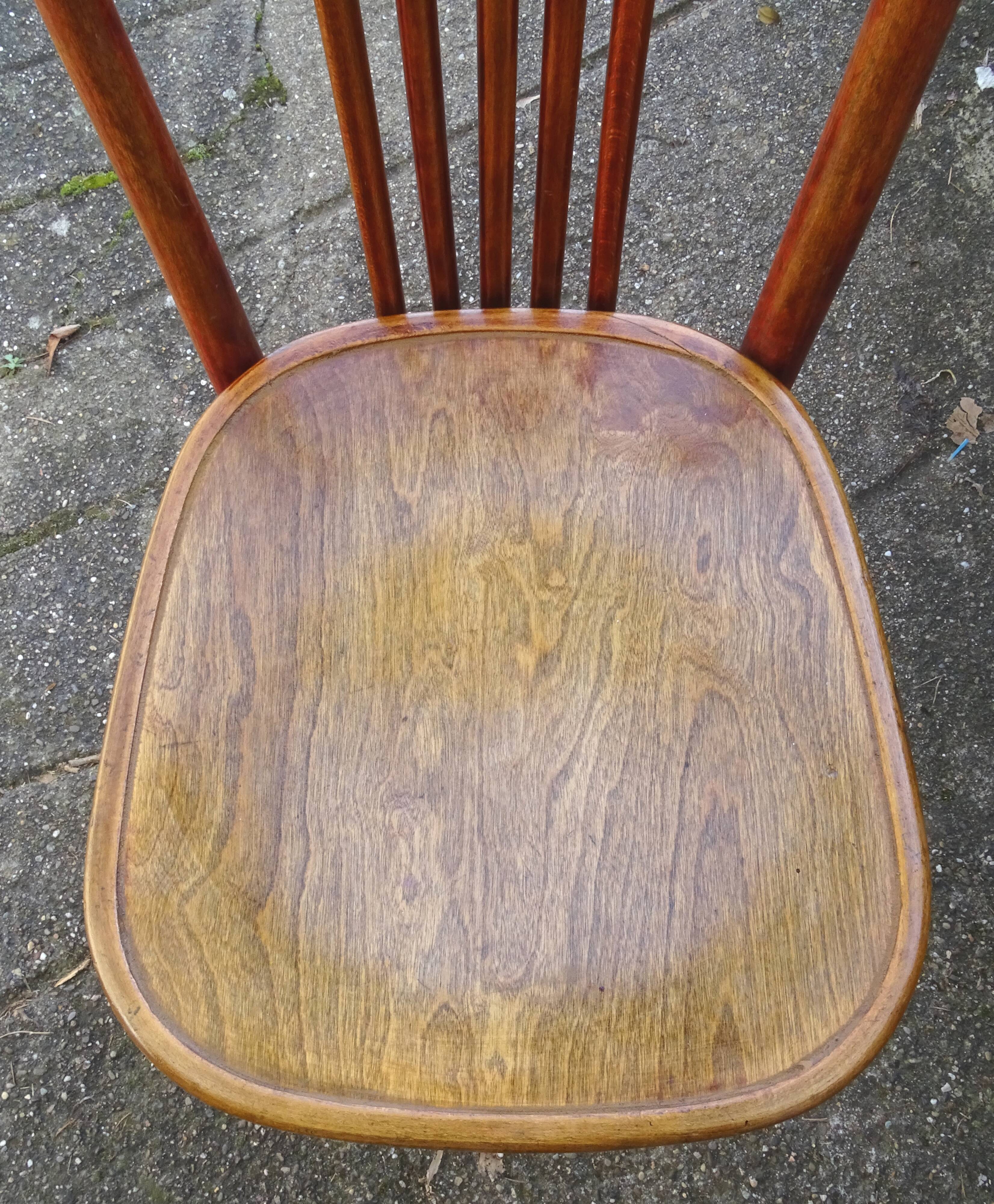2 Fischel chairs N°196 around 1930 wooden seat- 5 bars