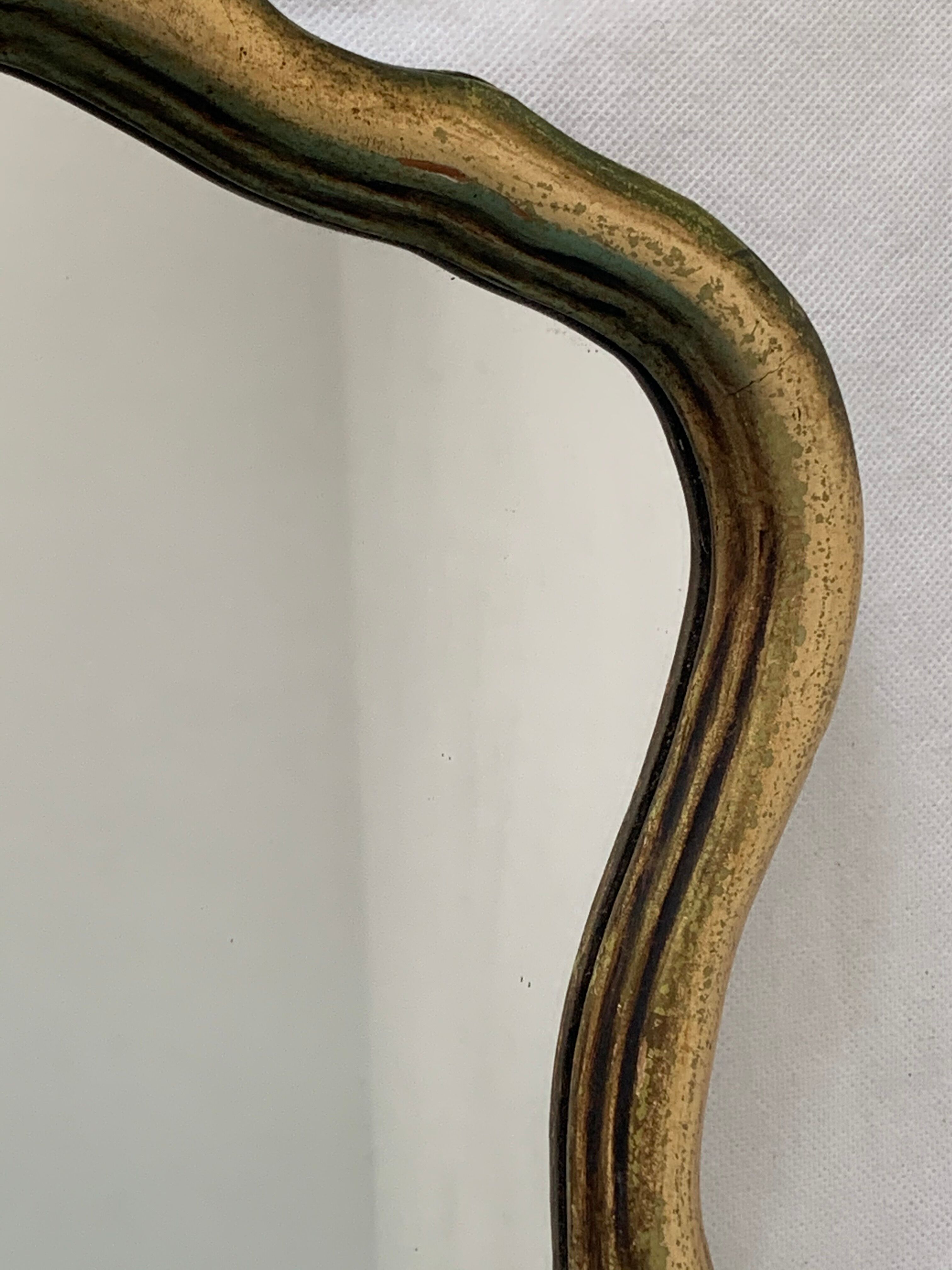 Old mirror in gilded wood 40 x 30 cm