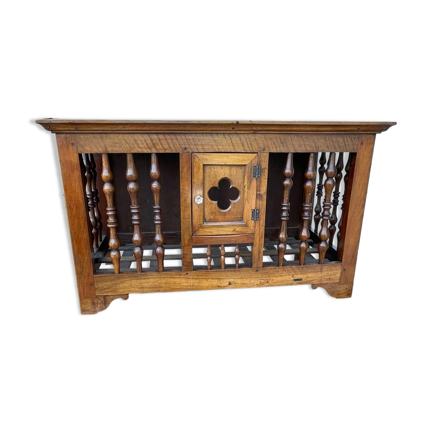 19th century Provençal walnut panetière