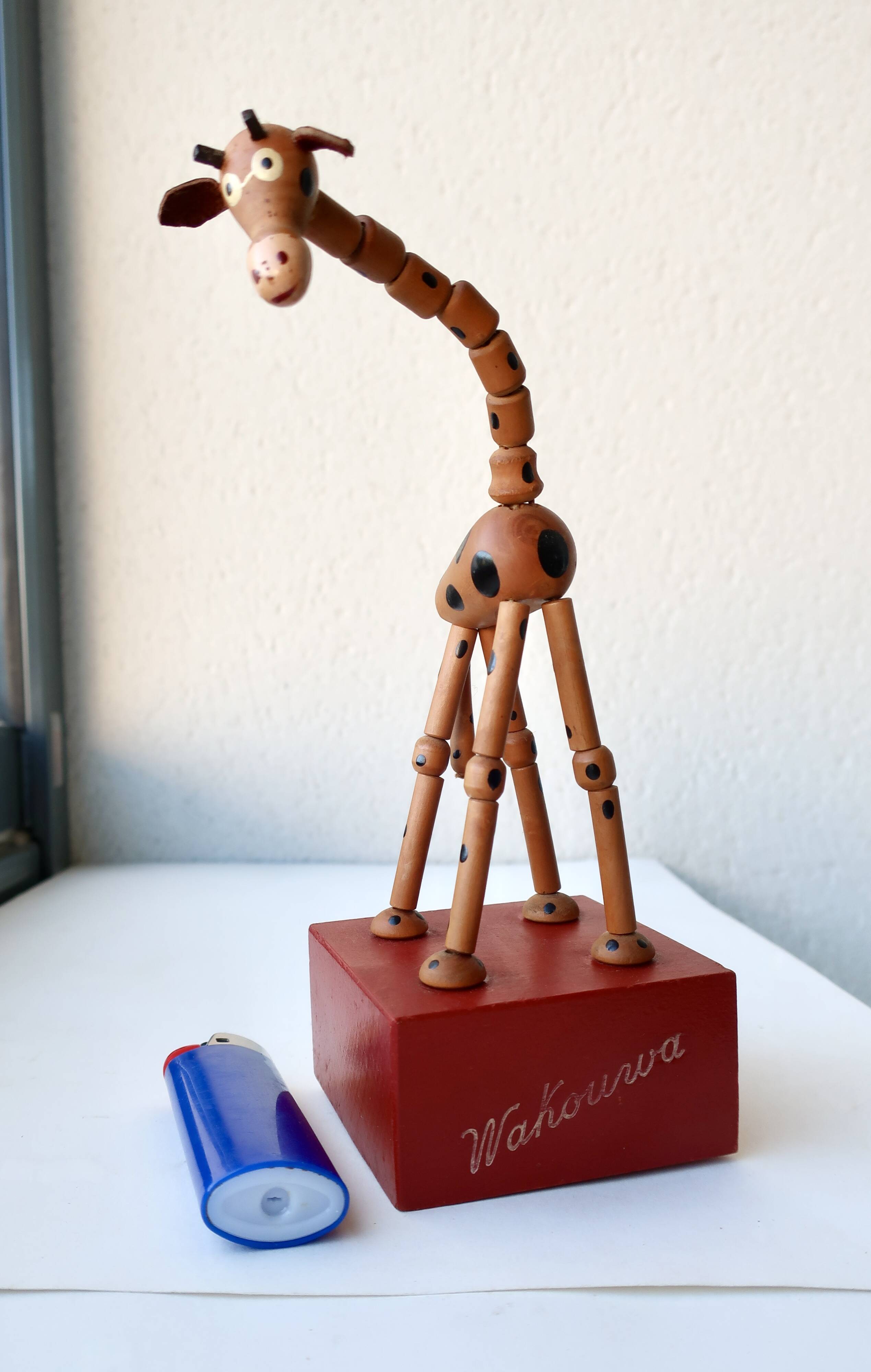 Rare and authentic Wakouwa Vintage, Giraffe model, 1950s