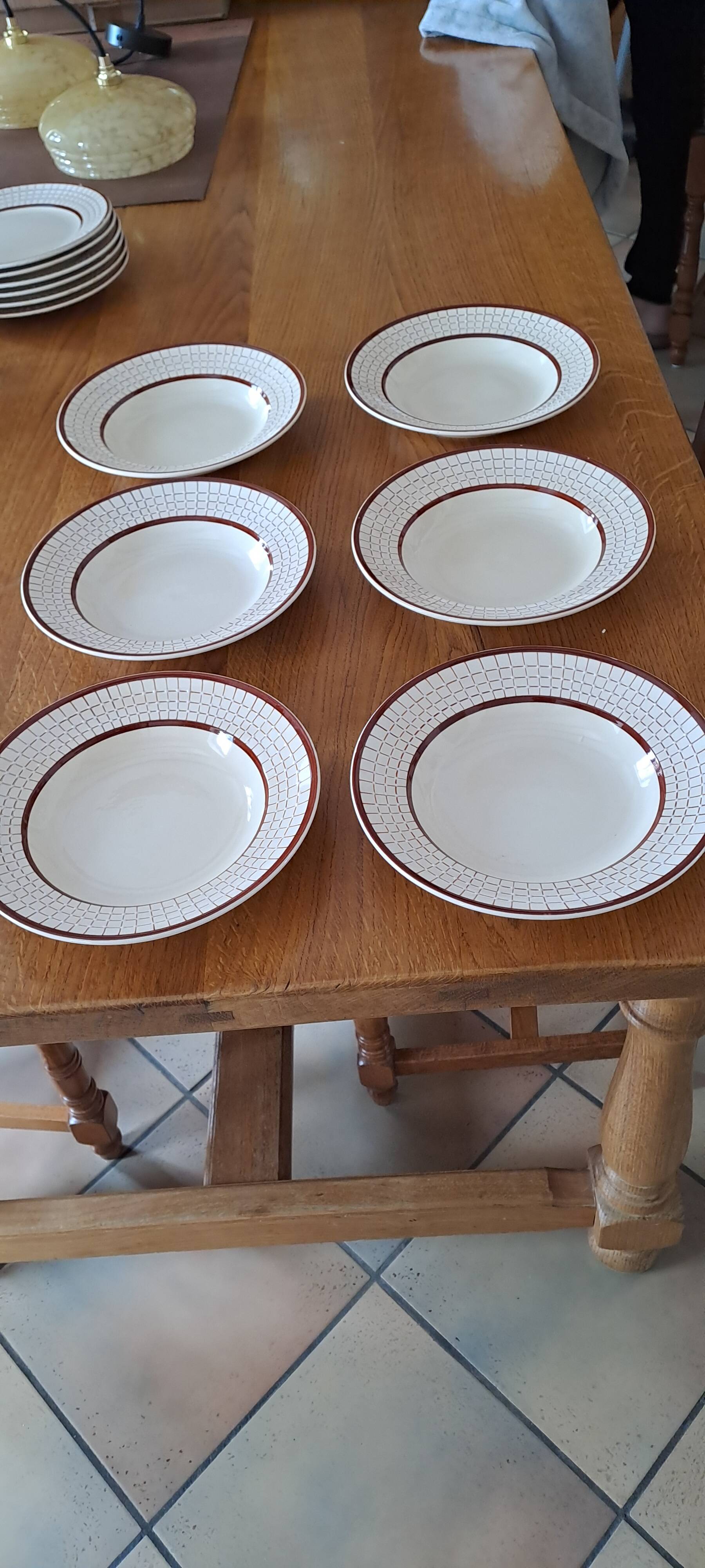 Les prix de la vaisselle ancienne en Terre de Fer : Un marché en pleine évolution - La Brocante Bucolique