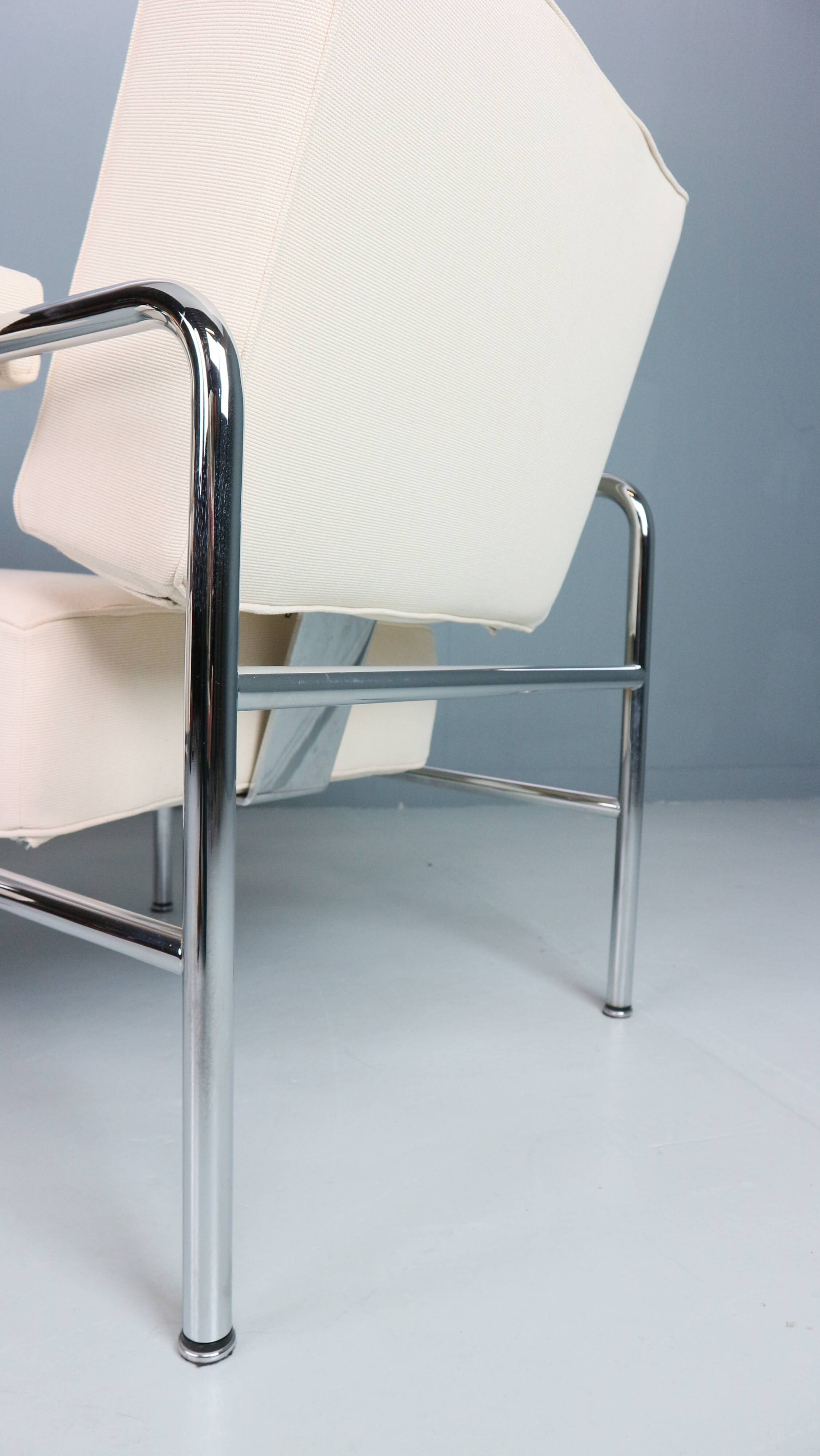 2x Fauteuil Wagon Fumoir LC 13 Le Corbusier, 1931