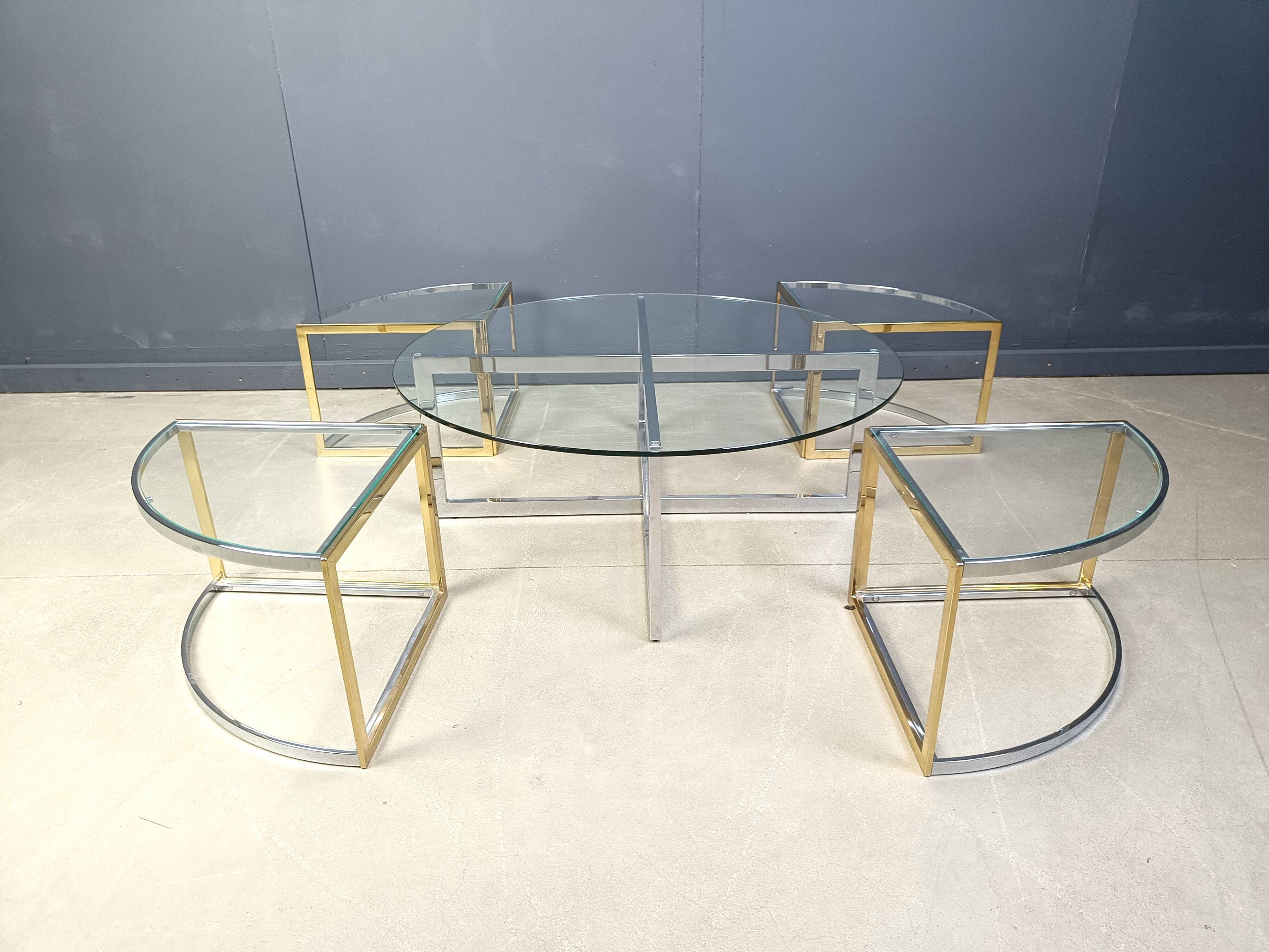 Large coffee table set in brass and glass, 1970s